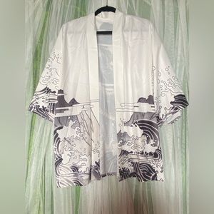 SHEIN women’s dragon kimono cover top- size 8/10 Medium